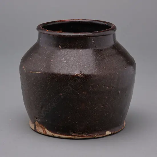 Stoneware jar – China -Guangdong - late 19thC